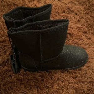 Brand new girls, Foxford easy on/off children’s boot.